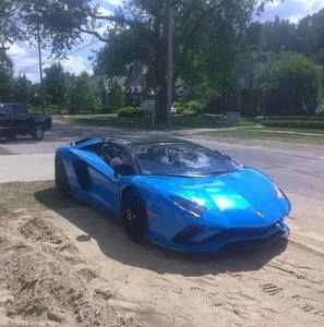 Meet your Posher, Larry